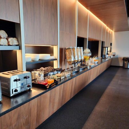Grand Times Hotel Laval - Centropolis Zewnętrze zdjęcie