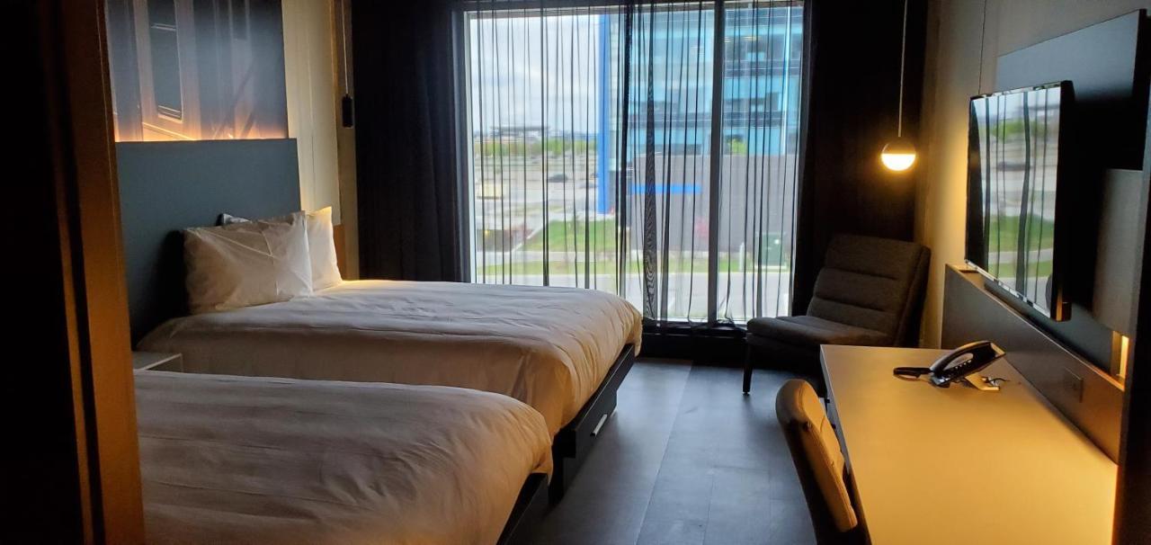 Grand Times Hotel Laval - Centropolis Zewnętrze zdjęcie