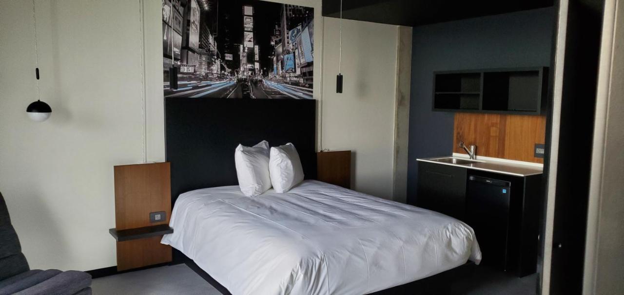 Grand Times Hotel Laval - Centropolis Zewnętrze zdjęcie